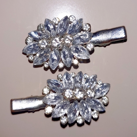 Rhinestone cluster hair clips barrettes set of 2 retro vintage look - Picture 2 of 3